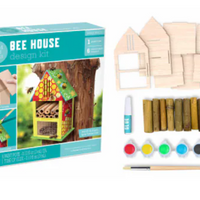 Anker Play Build & Paint Bee House